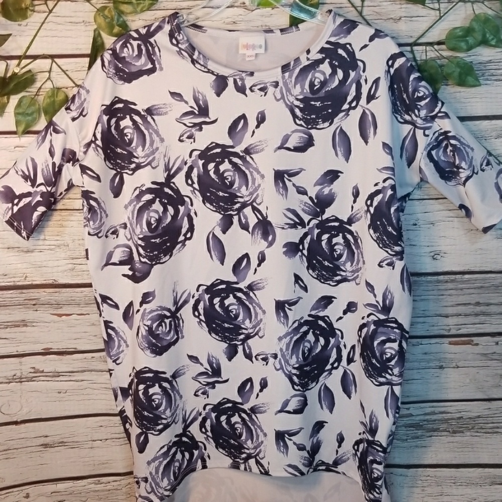 NWOT LulaRoe short sleeve floral top shirt XXS